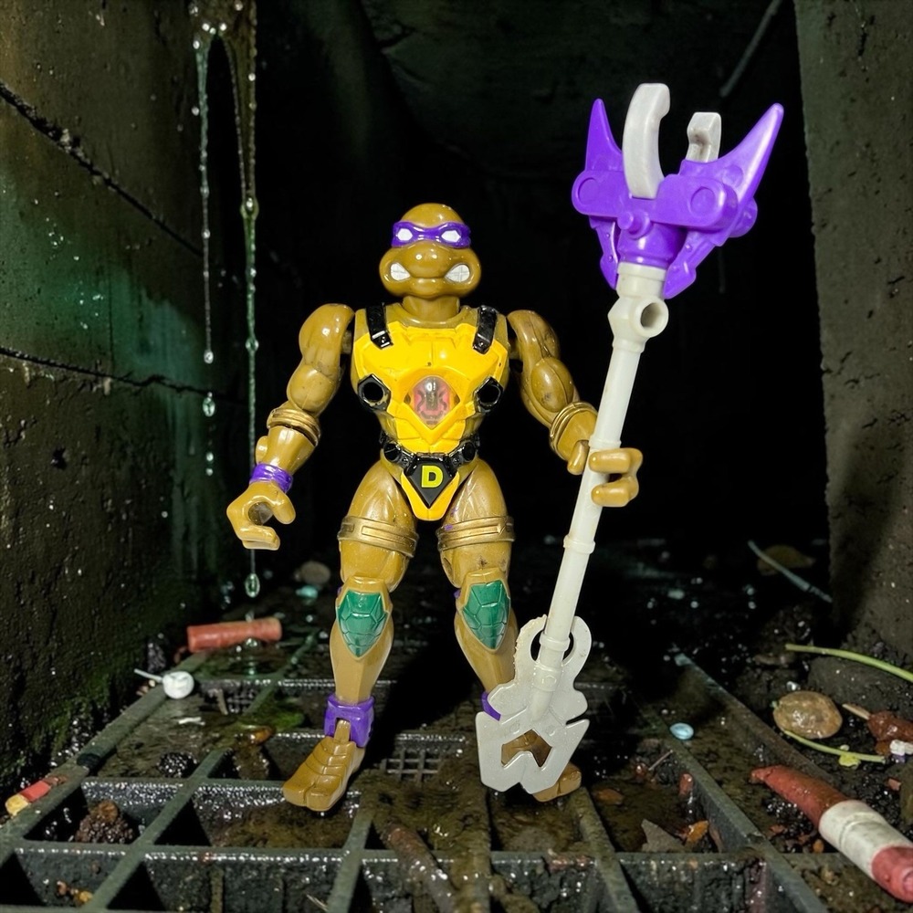 Vintage 1997 TMNT Mutant Masters Water Warrior Donatello Figure W/ Hydro Sword